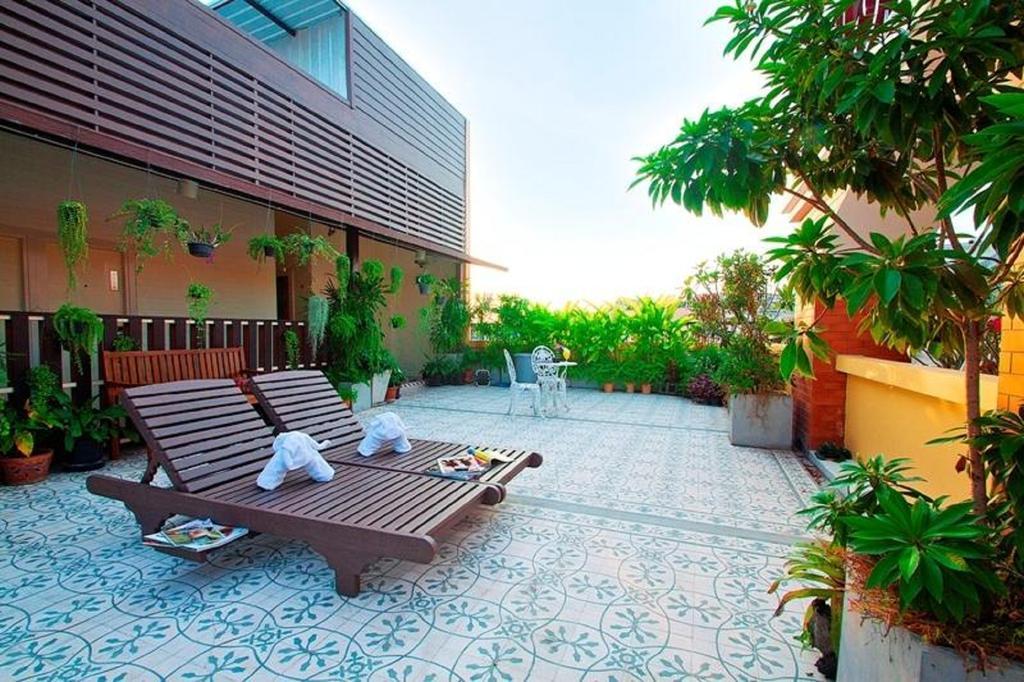 Sakul House Hostel Банкок Екстериор снимка