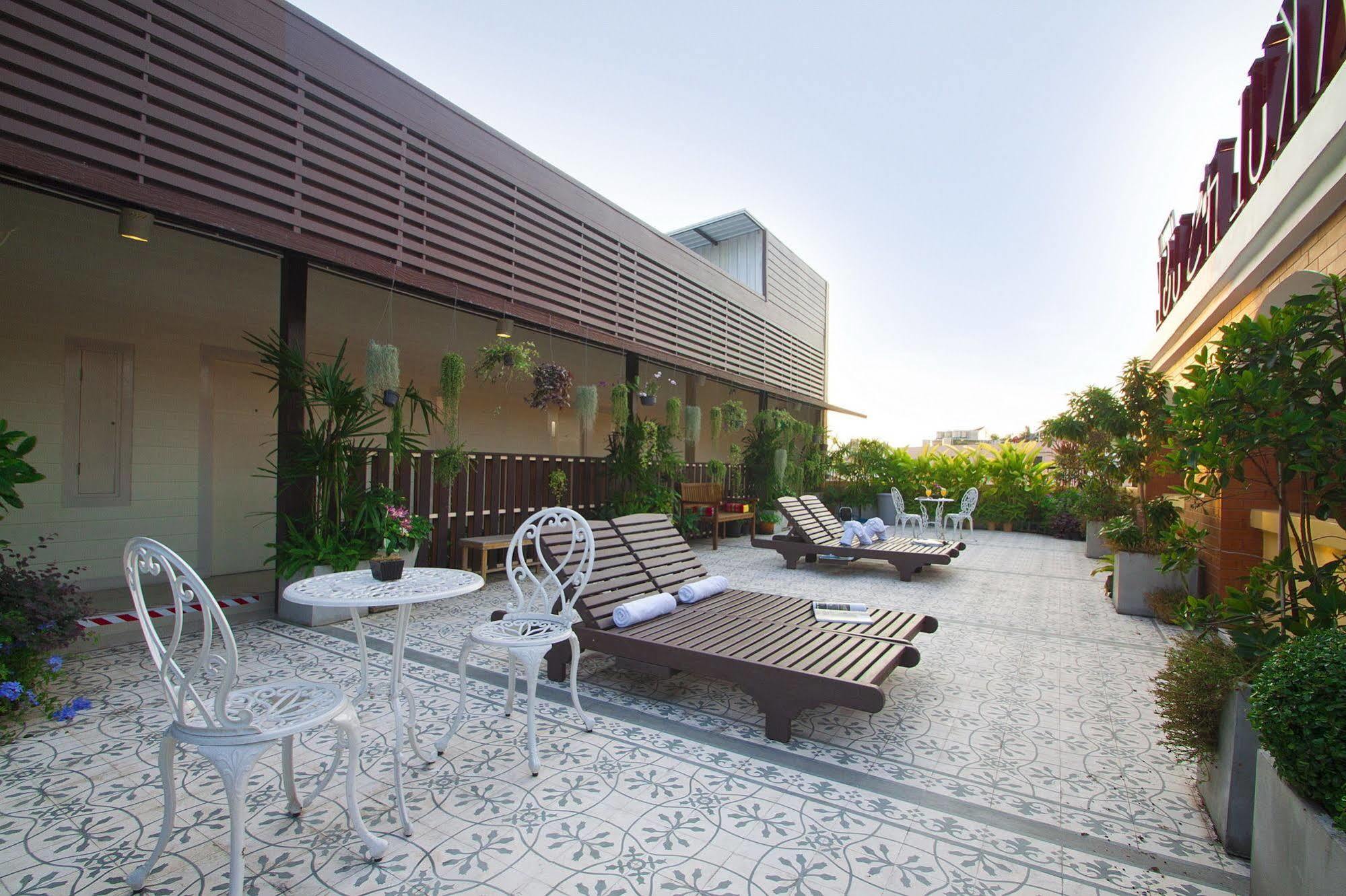 Sakul House Hostel Банкок Екстериор снимка
