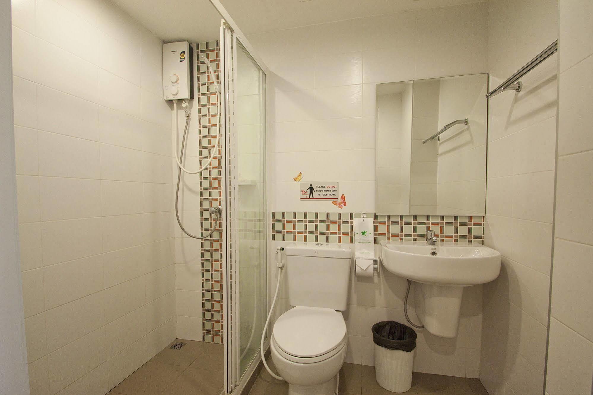 Sakul House Hostel Банкок Екстериор снимка